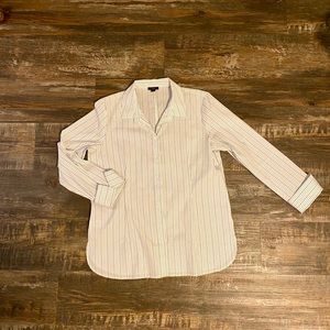 NWOT Ann Taylor Pinstripe Button Down